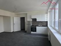 Pronájem bytu 1+kk, Chomutov, Žižkovo náměstí, 35 m2