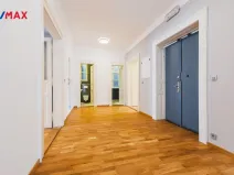 Pronájem kanceláře, Praha - Staré Město, Staroměstské náměstí, 195 m2