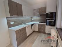 Pronájem bytu 2+1, Opava - Předměstí, Kasárenská, 50 m2