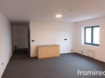 Pronájem bytu 1+kk, Brno - Komárov, Svatopetrská, 71 m2