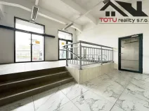 Pronájem obchodního prostoru, Jaroměř, Husova, 200 m2