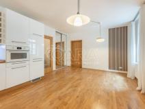 Pronájem bytu 3+kk, Praha - Vršovice, U staré sokolovny, 65 m2