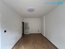 Pronájem bytu 1+kk, Cheb, Školní, 40 m2