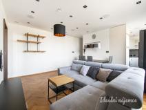 Pronájem bytu 3+1, Praha - Vysočany, Spojovací, 68 m2