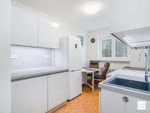 Pronájem bytu 2+1, Praha - Hloubětín, Kbelská, 52 m2