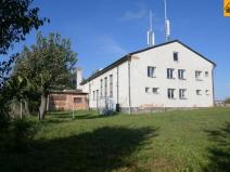 Prodej výrobních prostor, Moravec, 3983 m2