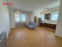 Pronájem bytu 2+kk, Hradec Králové, Poděbradova, 61 m2