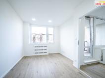 Prodej bytu 3+1, Praha - Kobylisy, Chabařovická, 69 m2