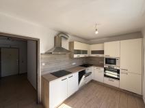 Prodej bytu 2+1, České Budějovice - České Budějovice 6, Polní, 61 m2