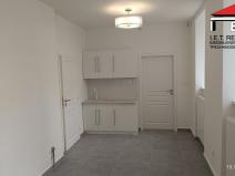 Pronájem kanceláře, Opava, Olomoucká, 28 m2