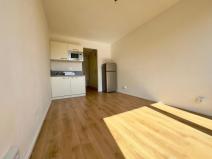 Pronájem bytu 1+kk, Praha - Malešice, Počernická, 27 m2