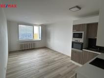 Pronájem bytu 2+kk, Hradec Králové, třída Edvarda Beneše, 48 m2