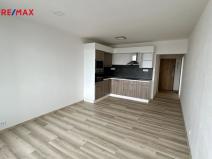 Pronájem bytu 2+kk, Hradec Králové, třída Edvarda Beneše, 48 m2