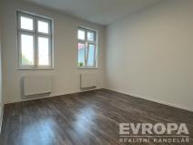 Pronájem bytu 1+kk, Žirovnice, Havlíčkovo náměstí, 29 m2