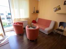 Pronájem bytu 1+kk, Karlovy Vary, Nejdlova, 36 m2