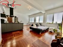 Pronájem bytu 3+kk, Praha, U Pergamenky, 127 m2