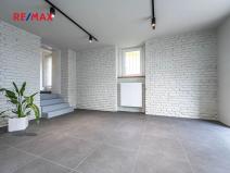 Pronájem kanceláře, Praha - Smíchov, U smíchovského hřbitova, 53 m2