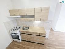 Pronájem bytu 2+kk, Praha - Lhotka, Novodvorská, 40 m2