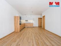 Prodej bytu 3+kk, Třebechovice pod Orebem, Masarykovo náměstí, 68 m2
