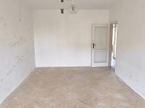 Prodej bytu 2+1, Cheb, V Zahradách, 56 m2