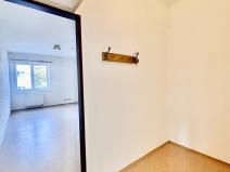 Pronájem bytu 1+kk, Karlovy Vary, Závodu míru, 40 m2