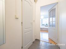 Pronájem bytu 1+kk, Praha - Kobylisy, Kyselova, 22 m2