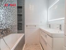 Pronájem bytu 3+kk, Praha - Dejvice, Banskobystrická, 75 m2