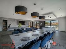 Prodej rodinného domu, Úherce, 268 m2