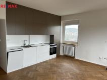 Pronájem bytu 3+kk, Zlín, Věžové domy, 65 m2
