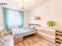 Prodej bytu 3+1, Říčany - Voděrádky, Krabošická, 58 m2