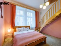 Pronájem bytu 4+1, Karlovy Vary, Jaltská, 108 m2