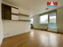 Pronájem bytu 1+kk, Praha - Troja, Hnězdenská, 40 m2