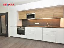 Pronájem bytu 2+kk, Praha - Kbely, Sedlářova, 58 m2