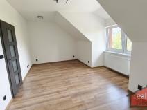 Prodej bytu 1+kk, Nupaky, Nupacká, 38 m2