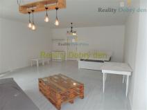 Pronájem bytu 2+1, Opava, Dolní náměstí, 80 m2