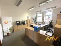 Pronájem kanceláře, Hradec Králové, Československé armády, 131 m2