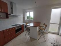 Pronájem bytu 1+kk, Úvaly, nám. Svobody, 30 m2