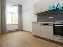 Pronájem bytu 2+1, Karlovy Vary, Svahová, 81 m2