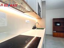 Pronájem bytu 3+1, Praha - Košíře, Plzeňská, 76 m2