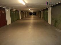 Pronájem garážového stání, Kladno - Kročehlavy, Americká, 18 m2
