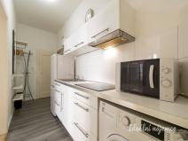 Pronájem bytu 2+1, Praha - Vysočany, Novovysočanská, 56 m2