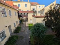 Prodej činžovního domu, Třeboň, Masarykovo nám., 1250 m2
