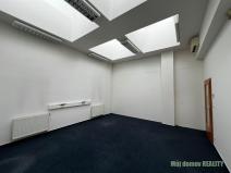 Pronájem kanceláře, Praha - Vysočany, Lisabonská, 30 m2