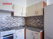 Pronájem bytu 1+1, Praha - Vinohrady, Velehradská, 37 m2