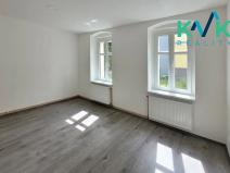 Pronájem bytu 1+1, Karlovy Vary, Závodu míru, 40 m2