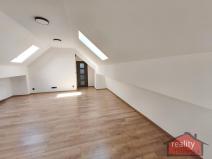 Prodej bytu 2+kk, Nupaky, Nupacká, 60 m2