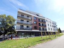 Pronájem garážového stání, Praha - Horní Měcholupy, Milánská, 21 m2