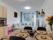 Pronájem bytu 2+kk, Praha - Kobylisy, Hrubého, 43 m2