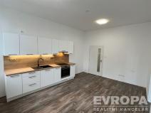 Prodej bytu 2+kk, Žirovnice, Havlíčkovo náměstí, 39 m2