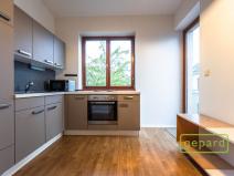 Pronájem bytu 1+kk, Praha - Kolovraty, Meduňková, 36 m2